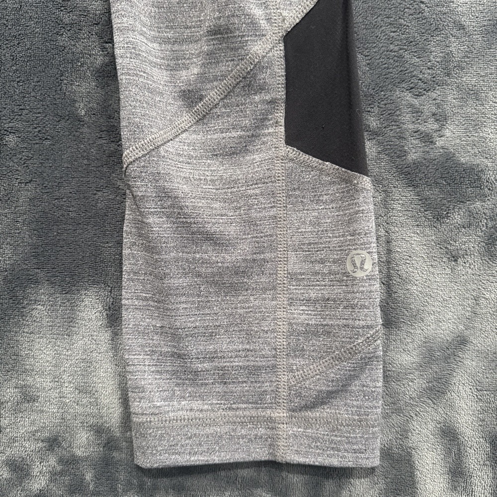 Lululemon Leggings Womens Size 4 Speed Up Tight Crop Gray Athleisure Gym Yoga - Picture 2 of 7